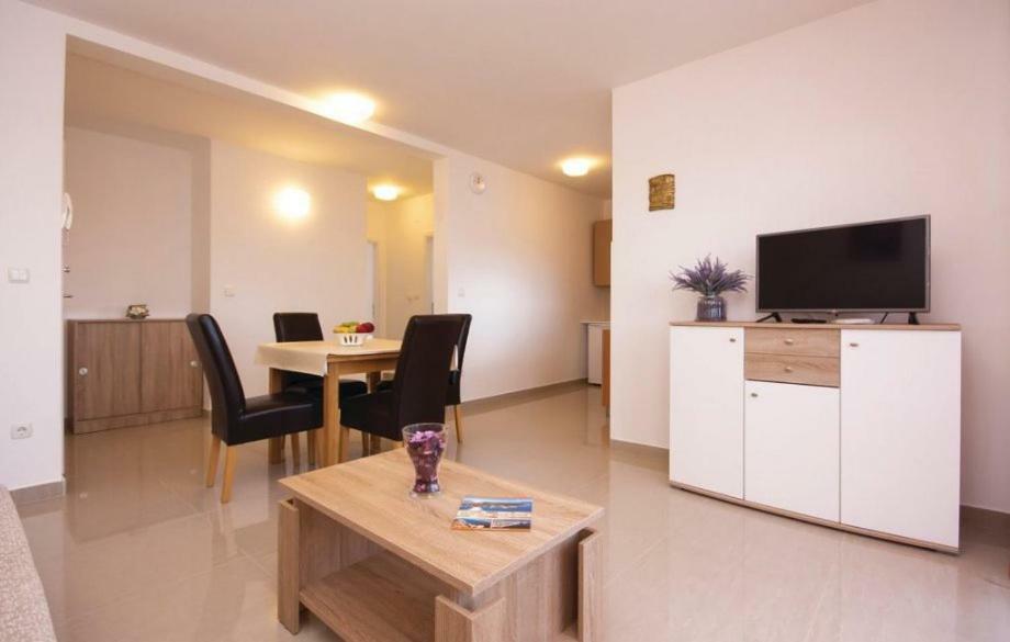 Apartmani Korenika Brodarica  Bagian luar foto